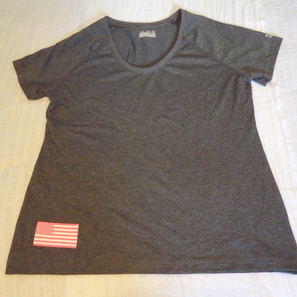 Under Armour Grey Semifitted Women's XLG Top #1016